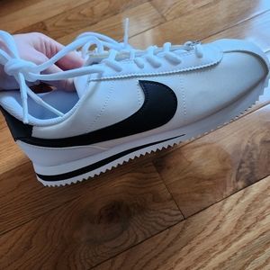 Boys Nike Cortez 6Y